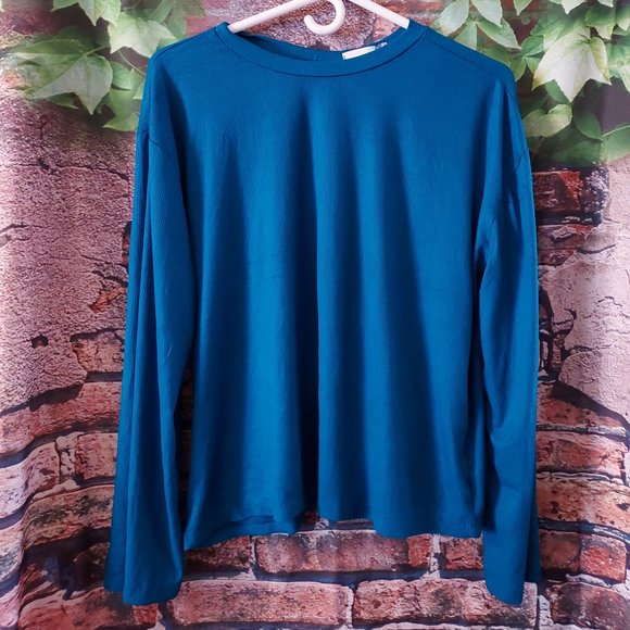 Split Open Surplice Back Long Sleeve Knit Top - Picture 1 of 4
